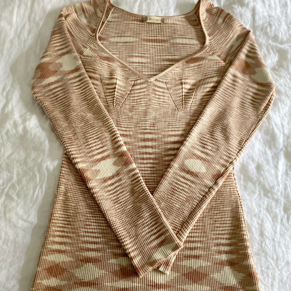 Altar’s State slightly used long sleeve all seasons Mini Dress Size M pastel